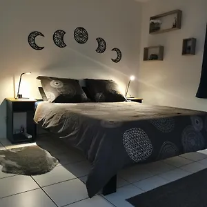 A 1 Minute Du , Annecy France