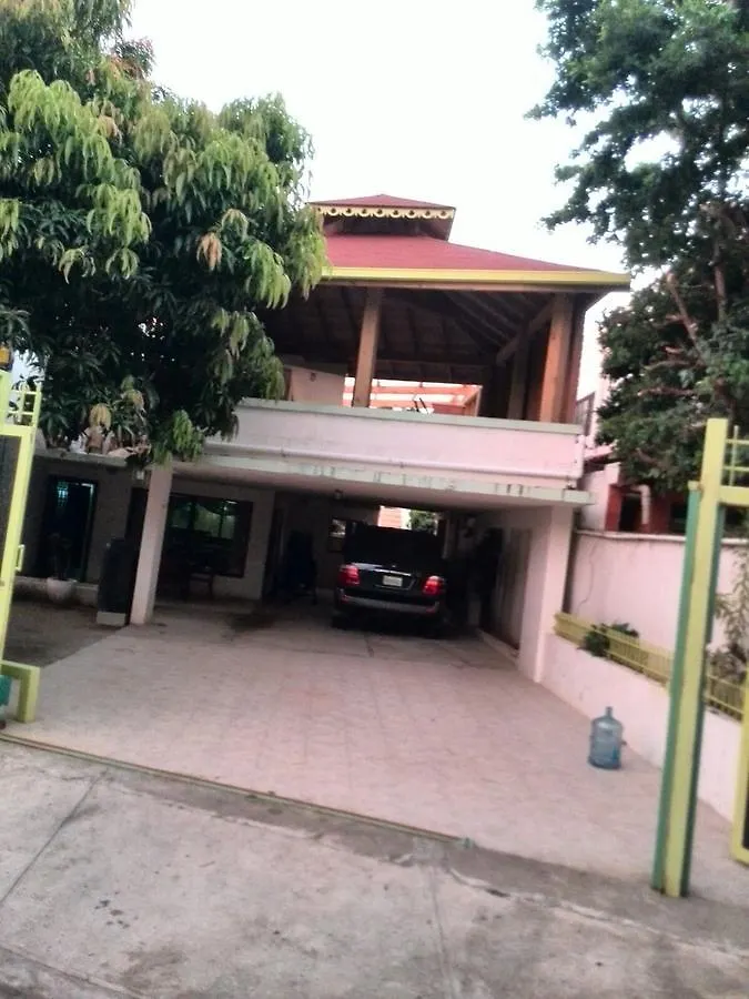Casa De Vacaciones Y Habitaciones Amuebladas Santo Domingo Feriehus