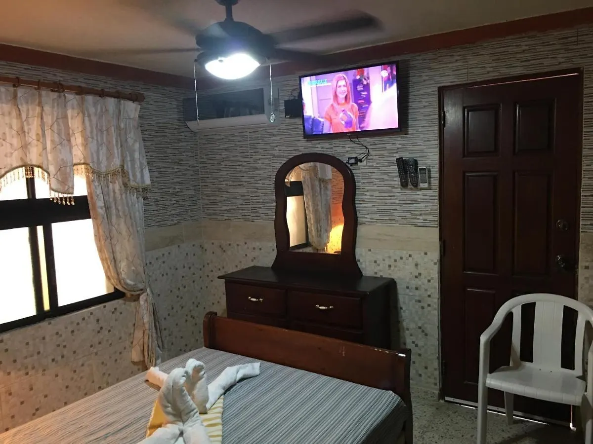 Casa De Vacaciones Y Habitaciones Amuebladas Santo Domingo Holiday home