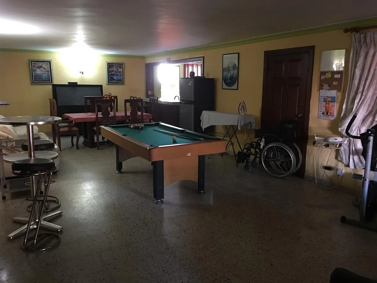 Casa De Vacaciones Y Habitaciones Amuebladas Santo Domingo
